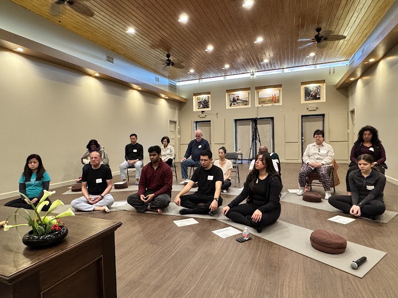 Universal Door Meditation Center (Thiền Viện Phổ Môn) cover image