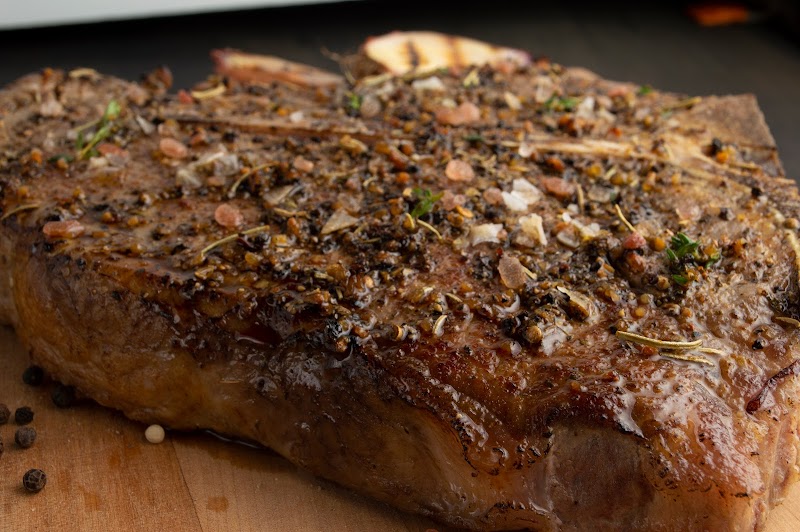 Iavarone's Steakhouse & Italian Grill cover image