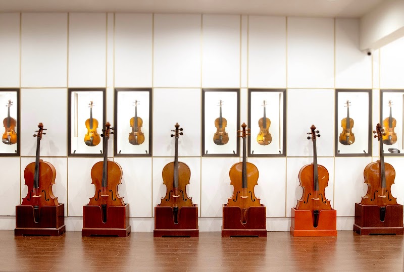 Los Angeles Violin Shop cover image