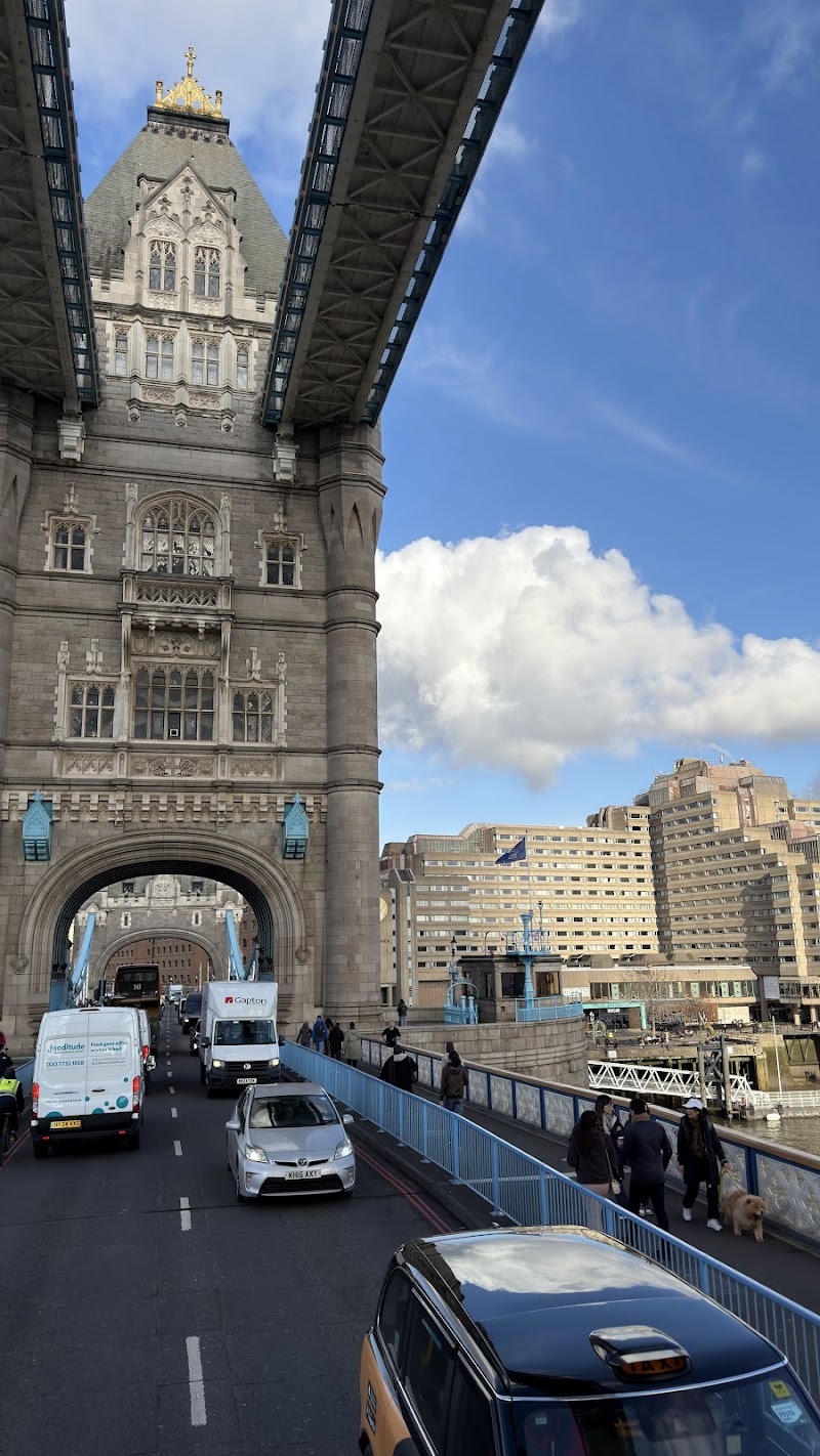 City Sightseeing London cover image