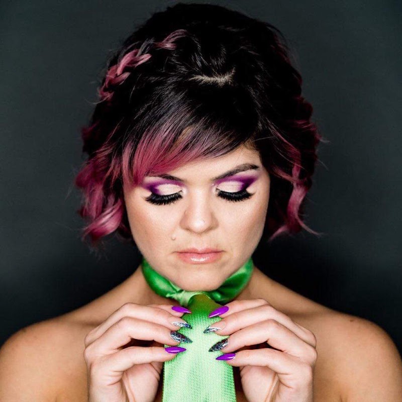 Viva La Glam cover image