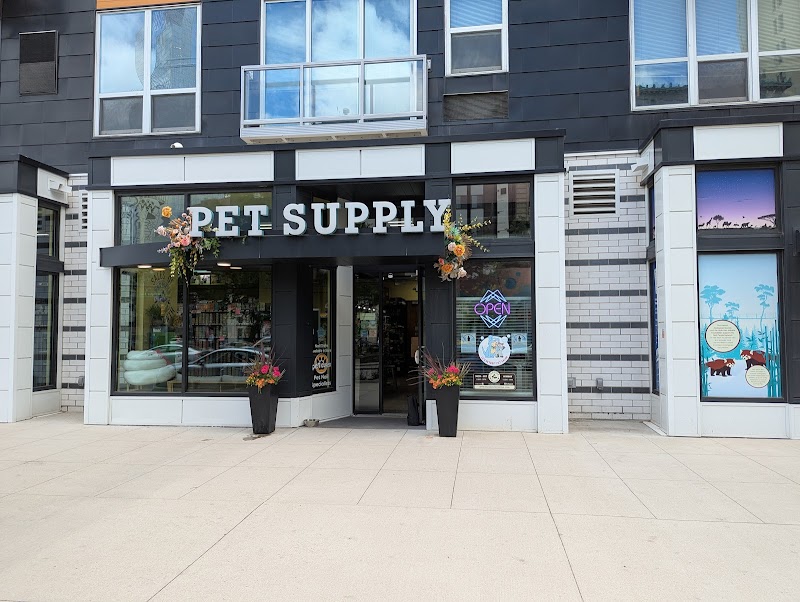 LC'S Detroit Pet Salon cover image