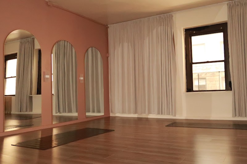 Alma Yoga Studio cover image