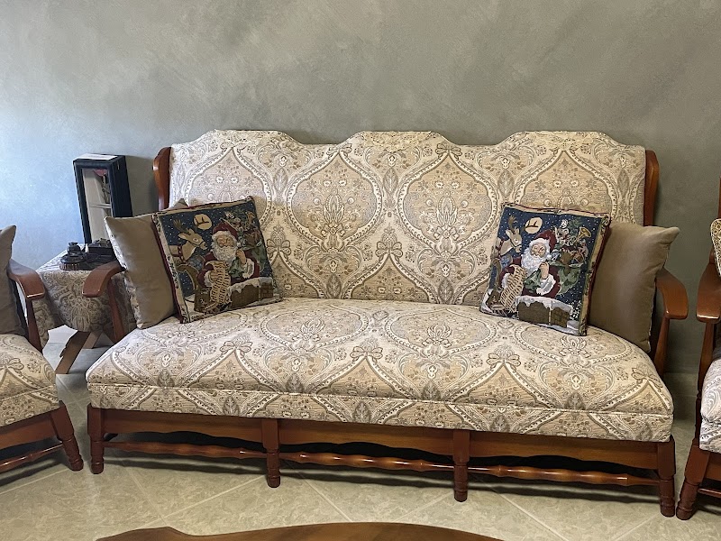 R & J Upholstery cover image