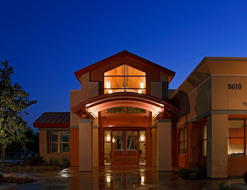 VCA Bakersfield Animal Hospital cover image