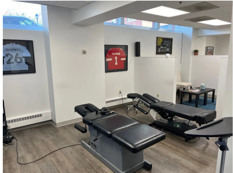 Form Chiropractic cover image