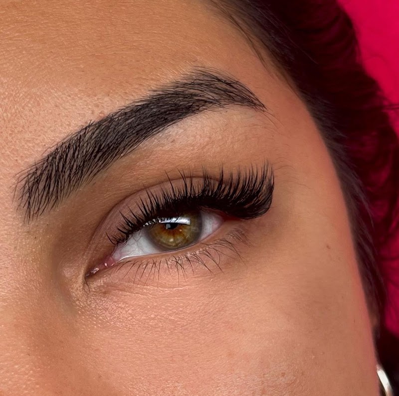 Lash Love Beauty Bar cover image