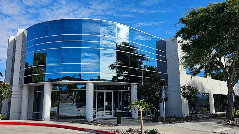 VCA Emergency Animal Hospital & Referral Center cover image