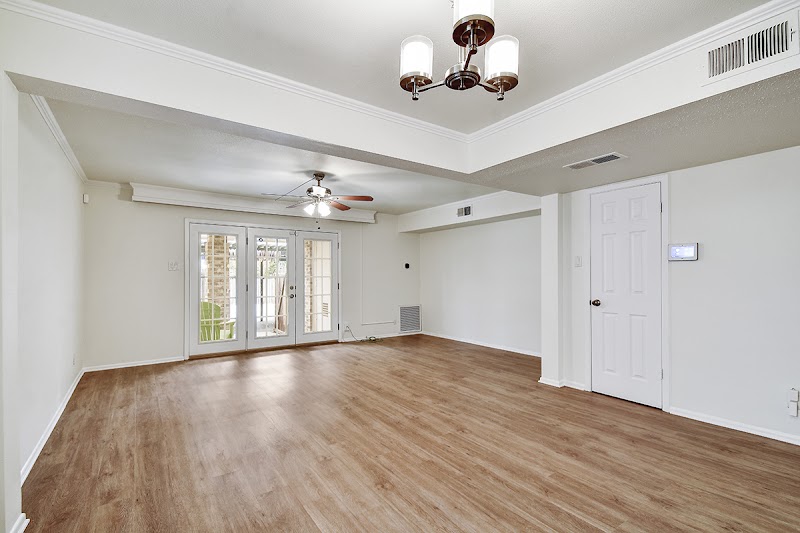 That 1 Painter San Antonio cover image