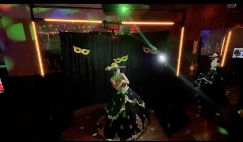 Fly High 360 Photo Booth & Decor cover image