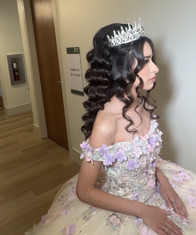 Onsite Luxe Makeup Artist & Hair cover image