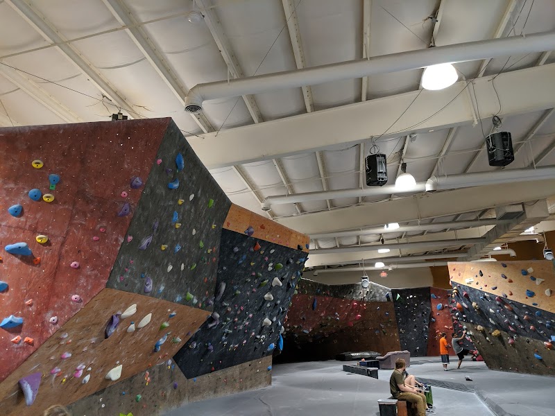 Bloc Yard Bouldering Gym cover image