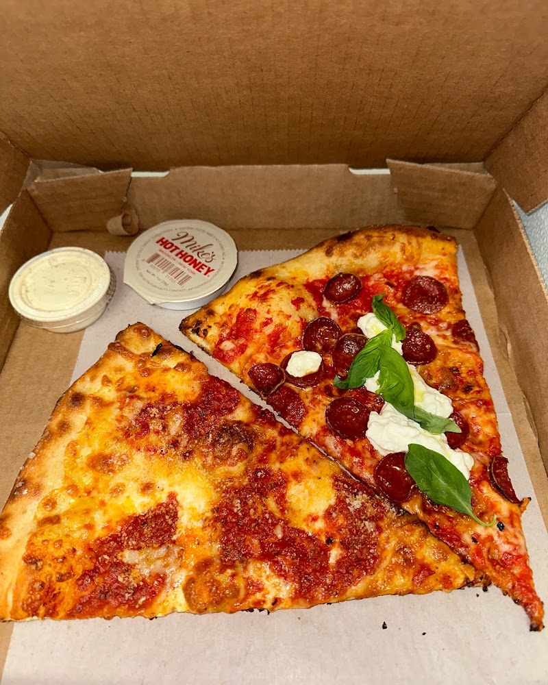 Heirloom Pizzeria cover image