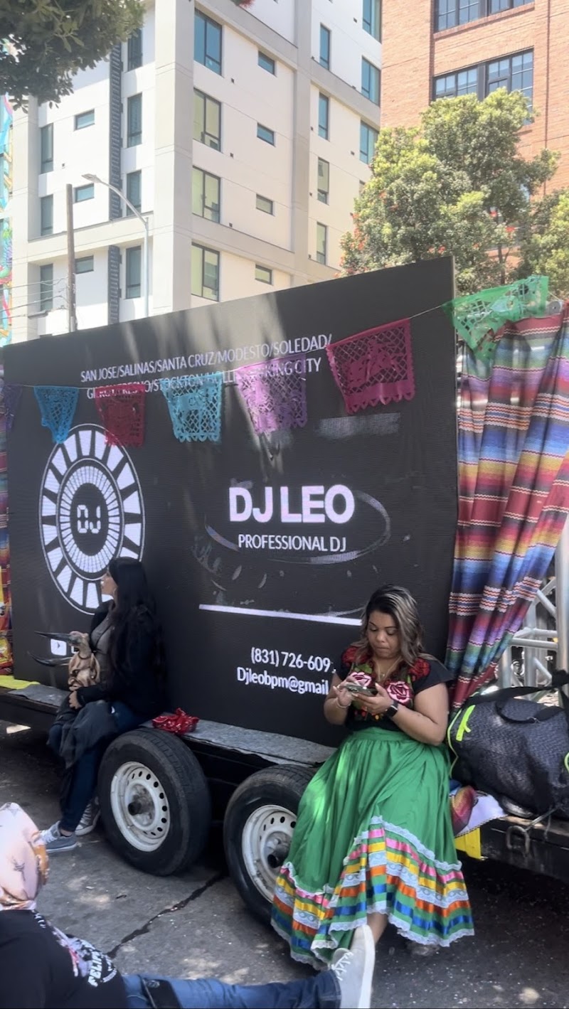 DJ LEO ENTERTAINMENT cover image