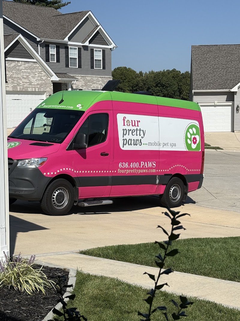 Four Pretty Paws Mobile Pet Spa cover