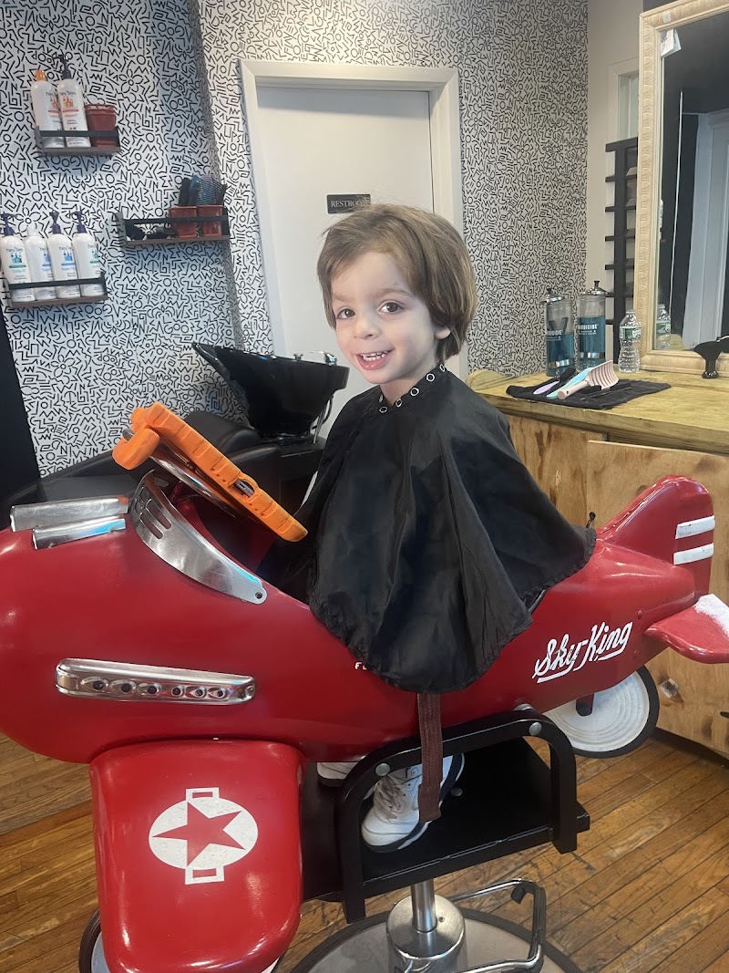 Pinkyz Place - Children's Hair Salon & Boutique cover image