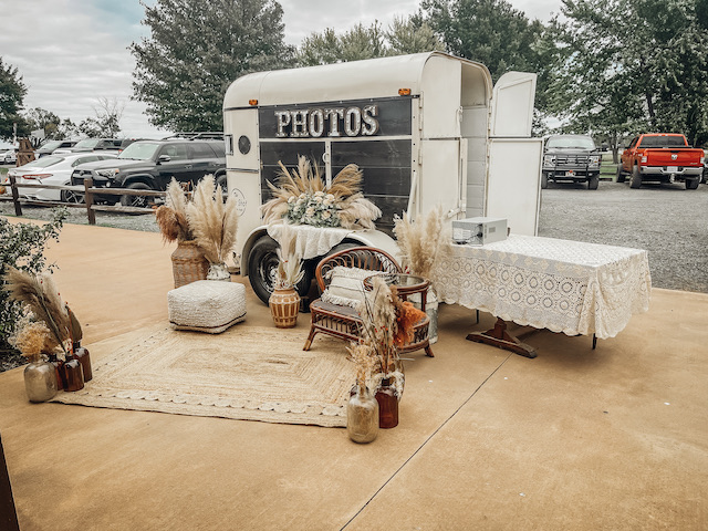 The Rustic Shot Mobile Photo Booth cover image