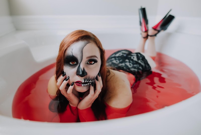 Alluring Looks Spa cover image