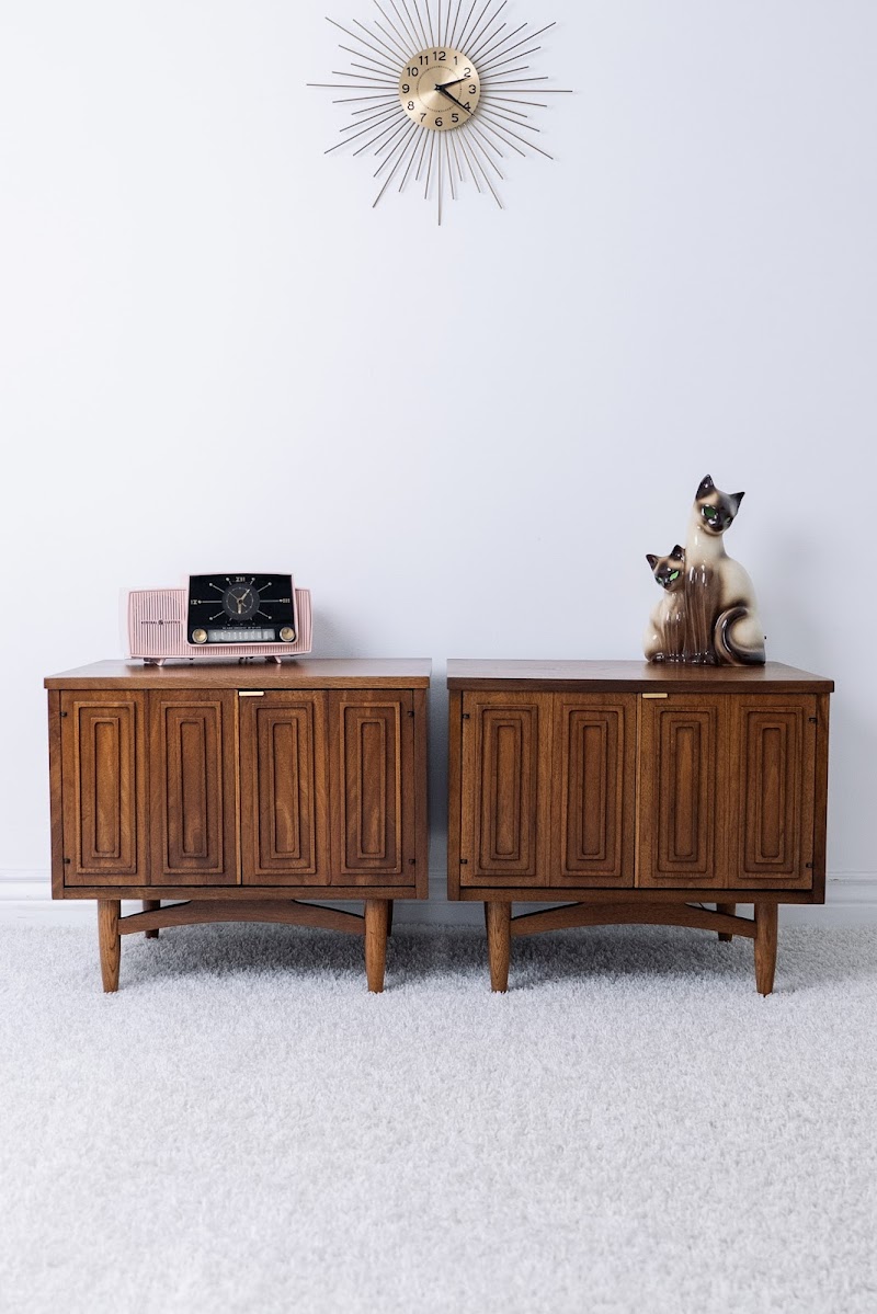 Vaulted Vintage FL cover image