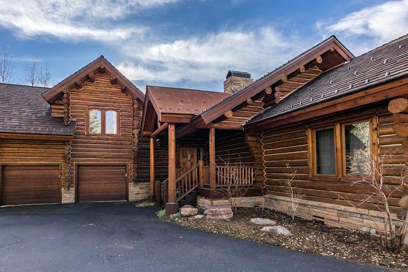 Horn Brothers Roofing cover image