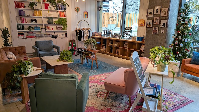 Café Crème - Downtown cover image