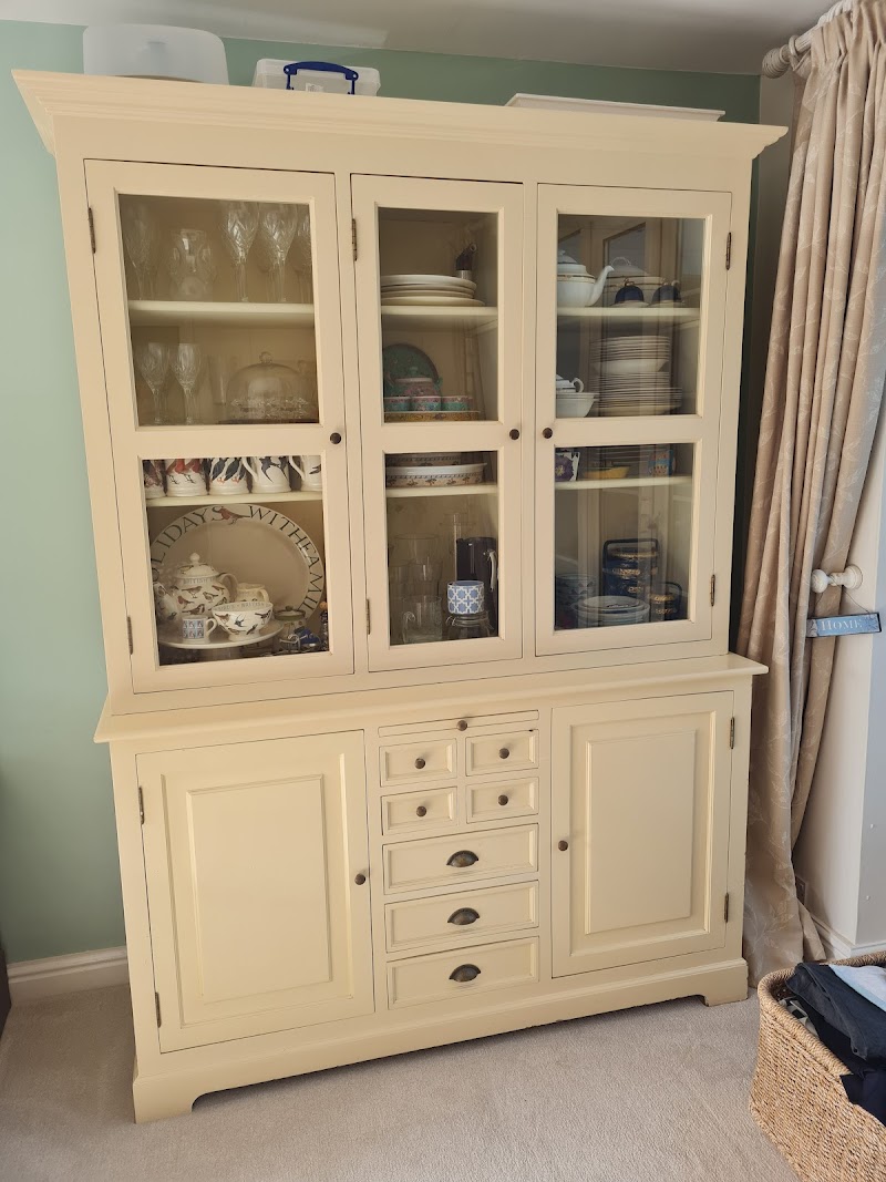 Femme Fatale Finishes - Furniture Restoration cover image