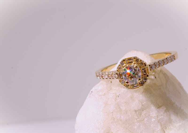 Swift Quartz Watch & Jewelry Services cover image