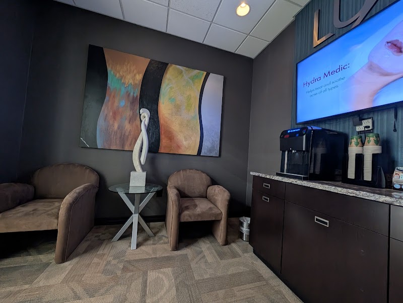 MassageLuXe cover image