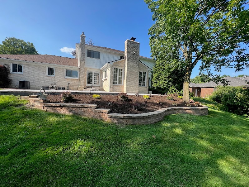 Detroit Landscaping Company cover image