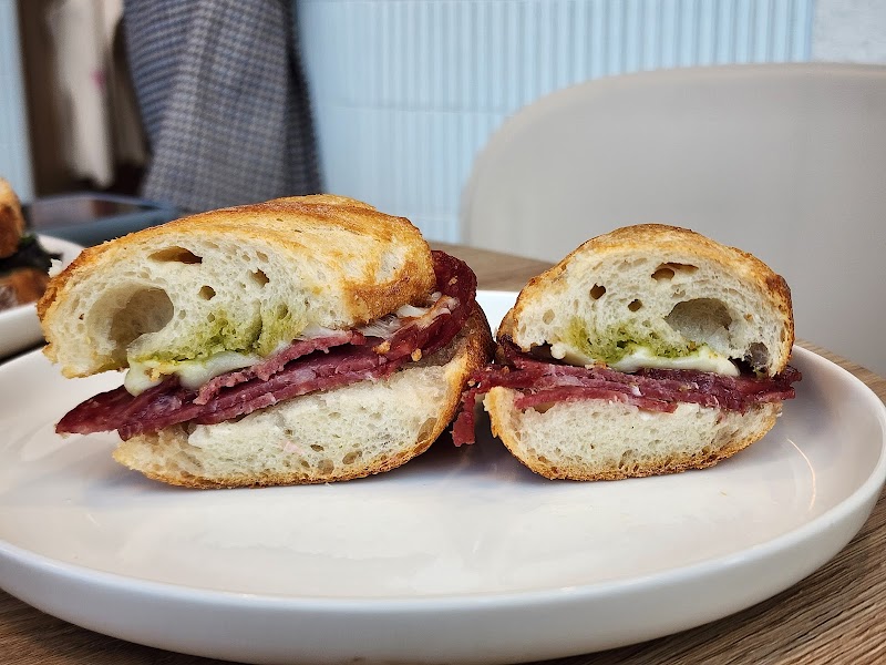 Mari Bakeshop cover image