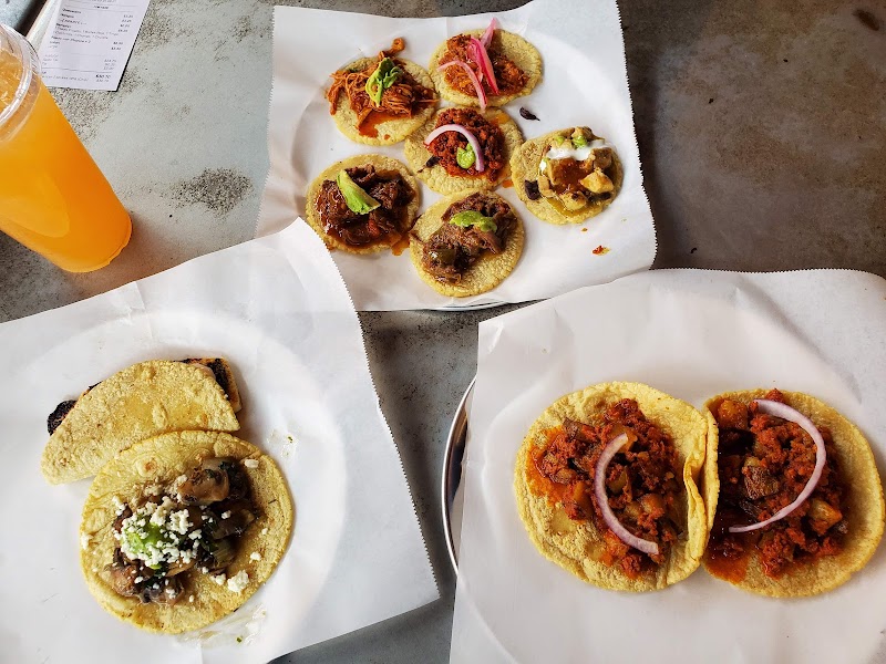 Guisados cover image