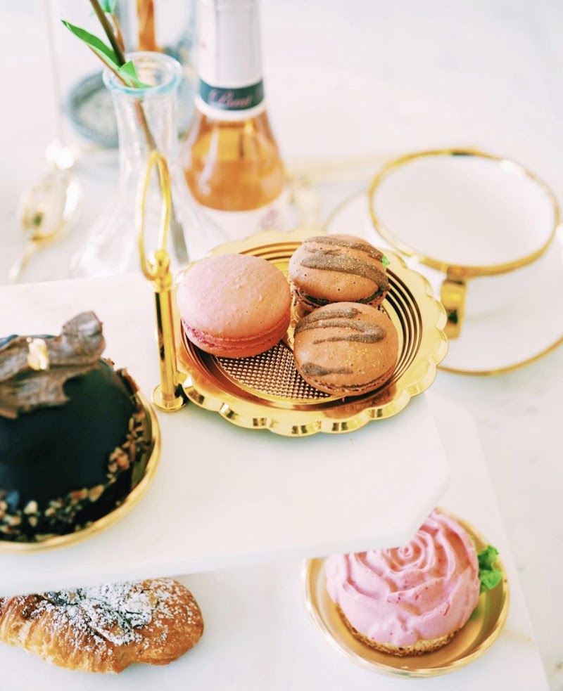 Rocheli Patisserie cover image