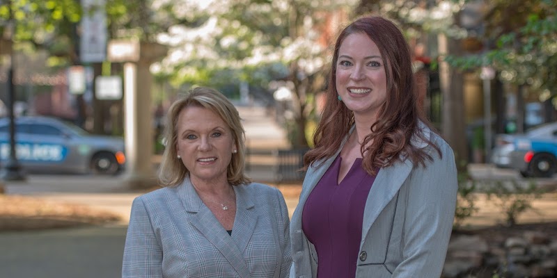 Elizabeth Psar, Attorney cover image