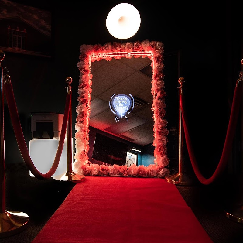 Magic Mirror MN cover image