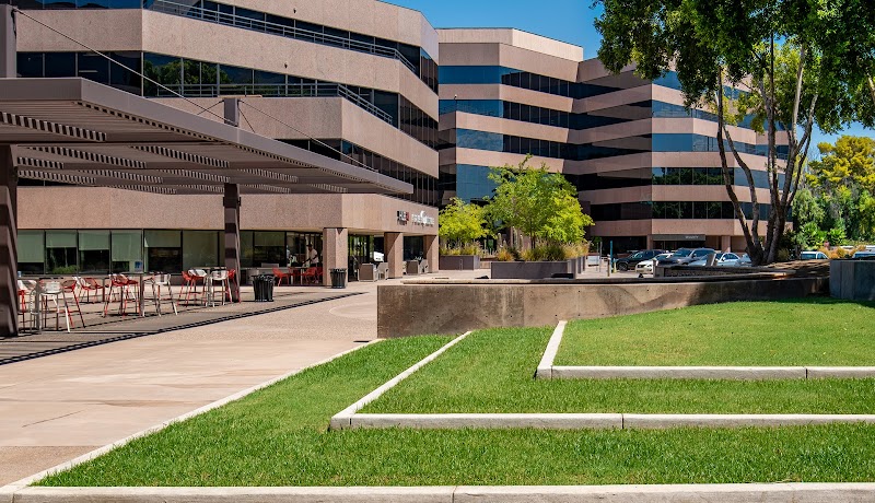 ALCARAZ TOCCHINI - Immigration Lawyers cover image