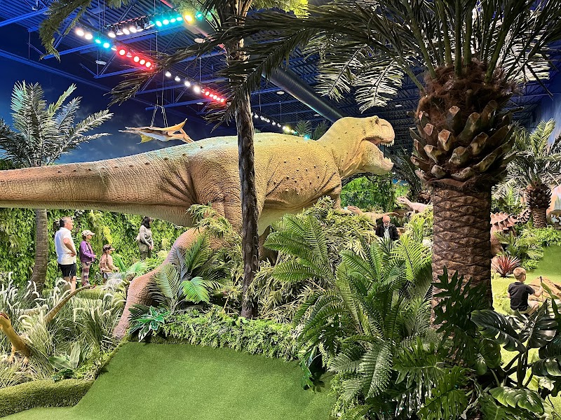 Jurassique Golf et Amusements cover image