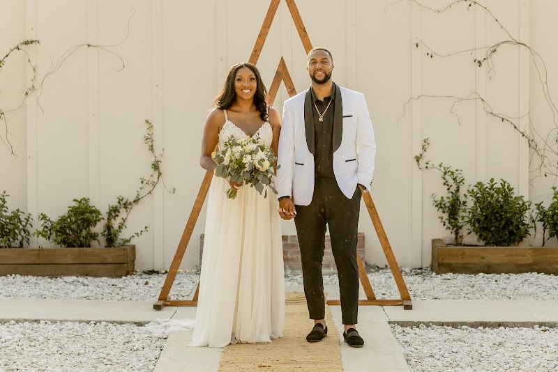 Express Alterations and Tailoring cover image