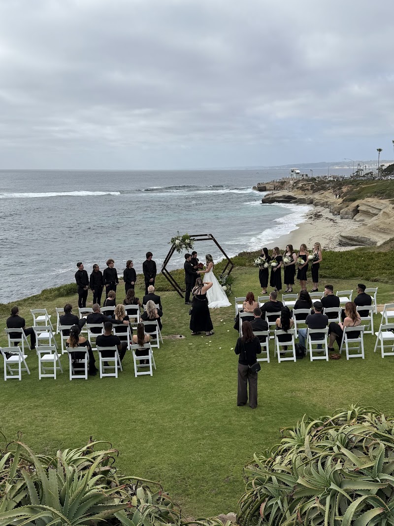 Yardeni Event Rentals cover image