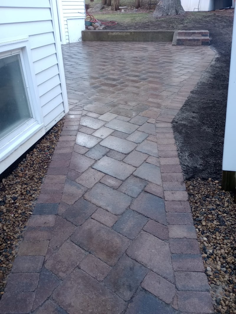 Diaz Landscape Construction LLC cover image