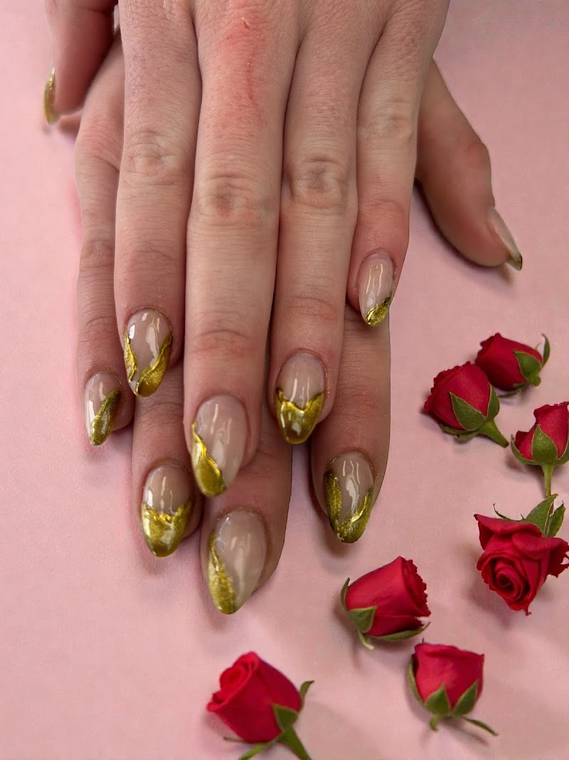 Foxi Nail Spa cover image