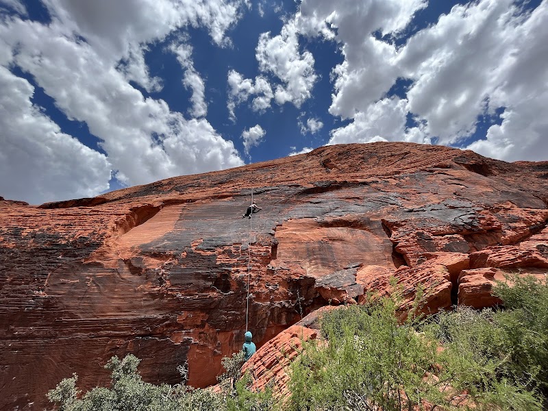 The Mountain Guides - Red Rock cover image