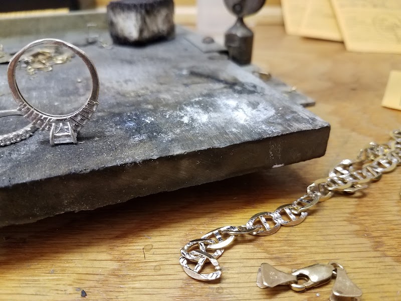 1 HOUR JEWELRY AND WATCH REPAIR cover image