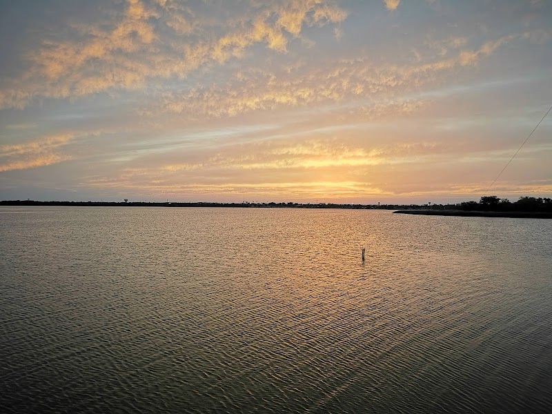 Lake Casa Blanca International State Park cover image