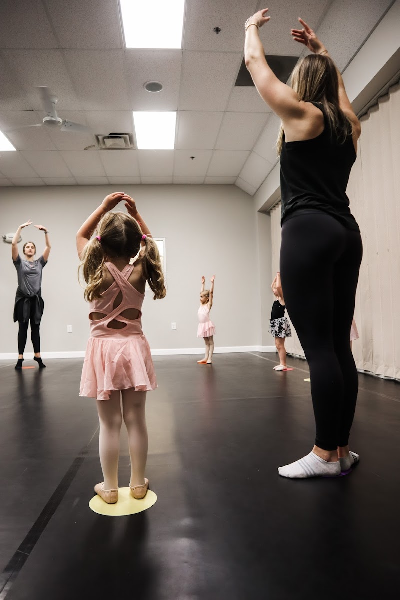 Lineage Dance Co. cover image