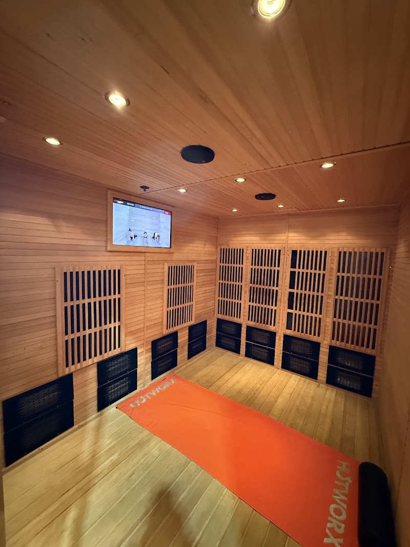 HOTWORX - Lincoln, NE - Wilderness Hills cover image