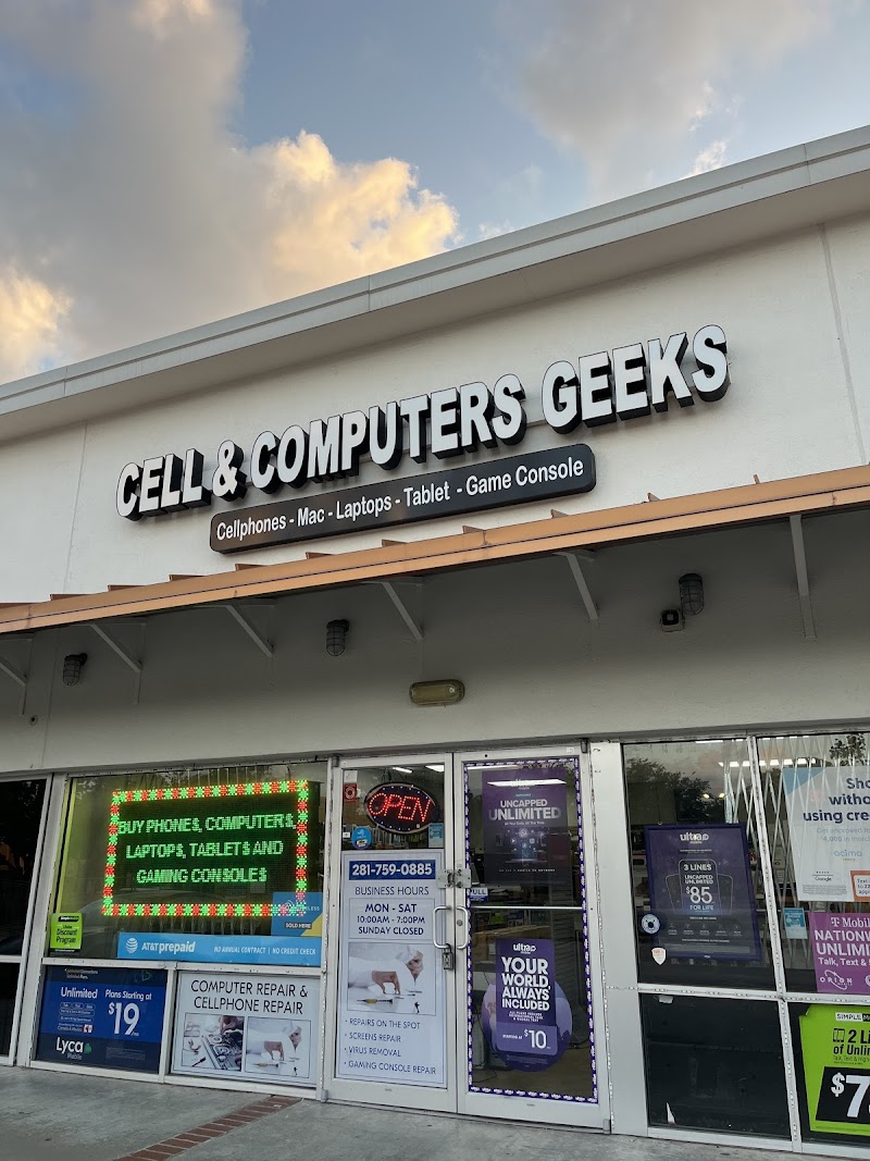 Cell & Computer Geeks cover image