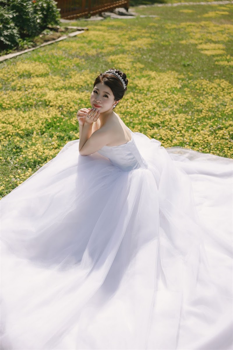 Louminous Makeup cover image