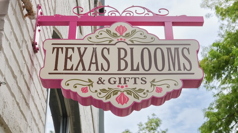 Texas Blooms & Gifts | Florist and Austin Flower Delivery cover image