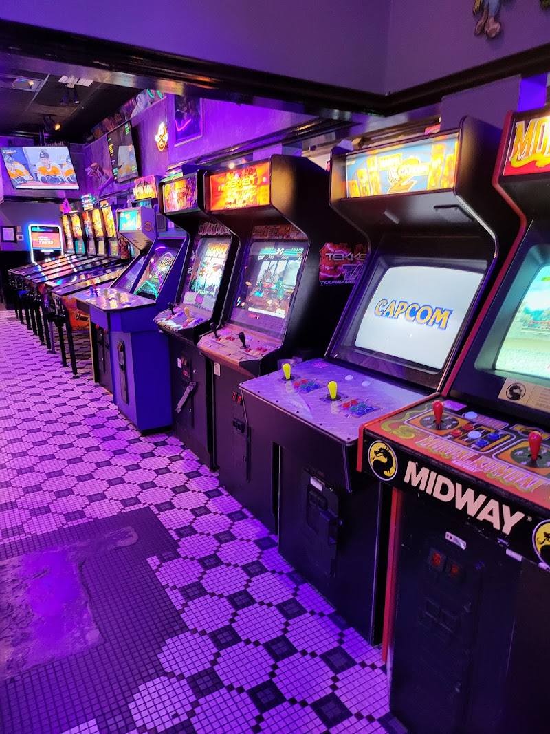 LeaderBoard Arcade Bar & Pizzeria cover image