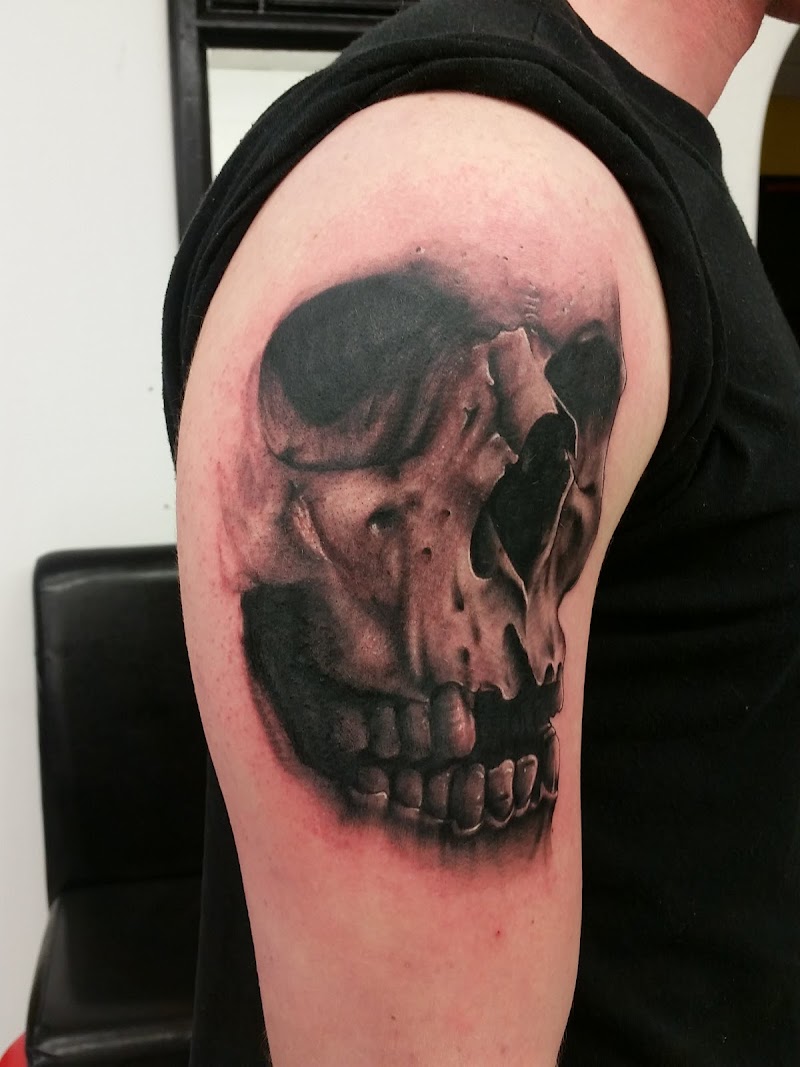 The Good Life Tattoo Parlor cover image